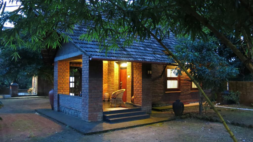 Clayfingers Art Cottage Thrissur Стая снимка