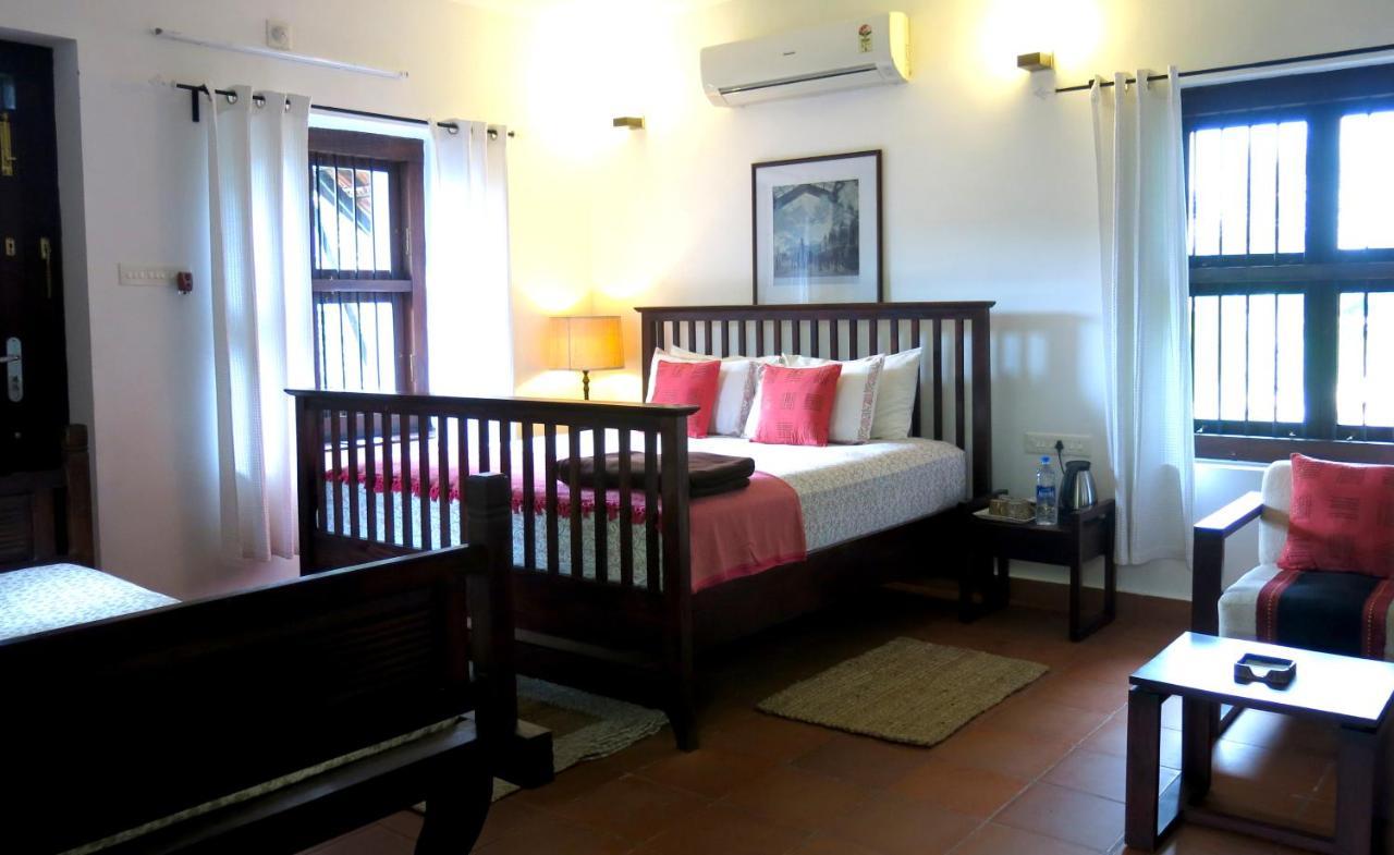 Clayfingers Art Cottage Thrissur Екстериор снимка